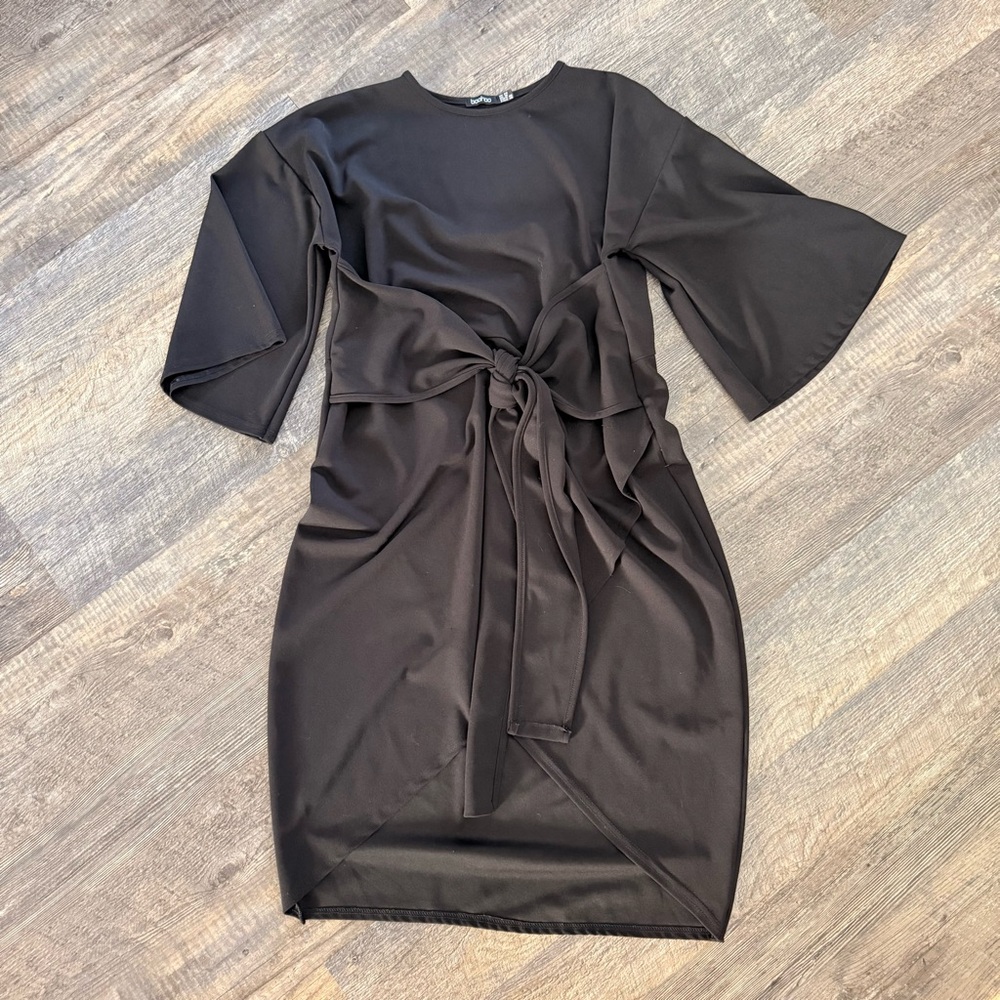 Boohoo Black Tie-Front Dress